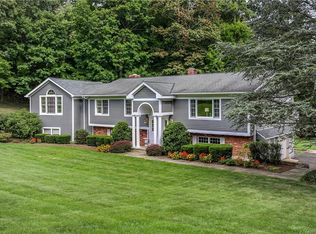 25 Valley Rd, Thornwood, NY 10594