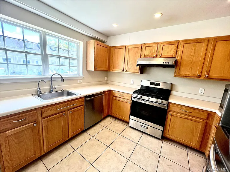 60 Peach Pl — Photo 15