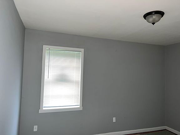 2nd image of 1501 N Merton St