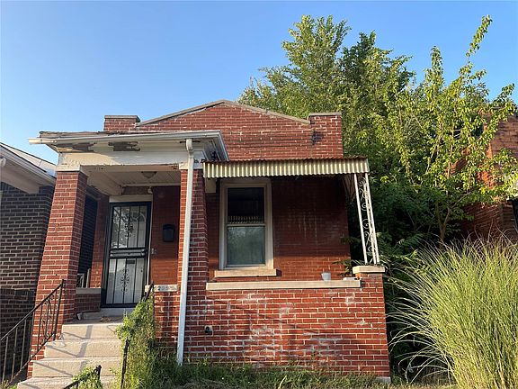 3rd image of 4239 E San Francisco Ave