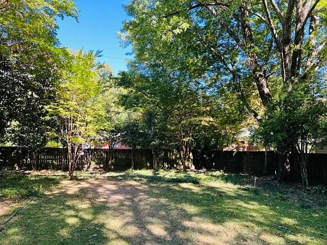 4890 Spottswood Ave — Photo 9