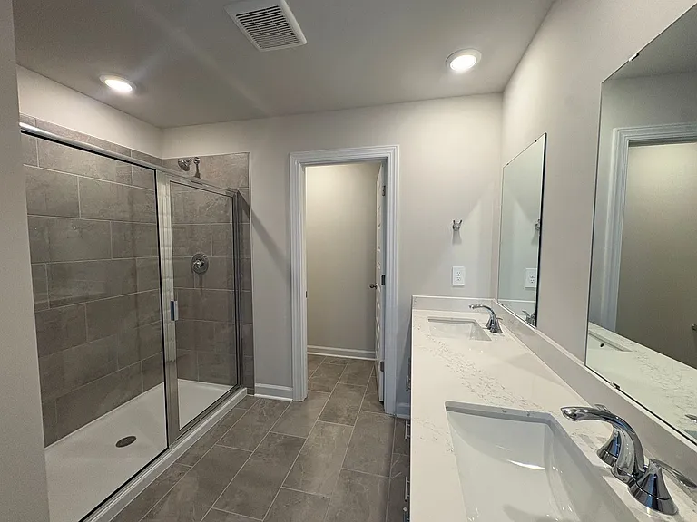 422 Yellowstone Trl — Photo 12