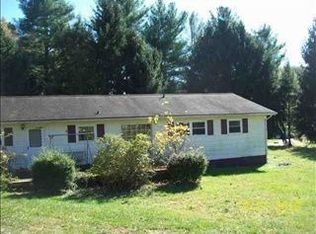 822 Buffalo Creek Rd, Huntington, WV 25704