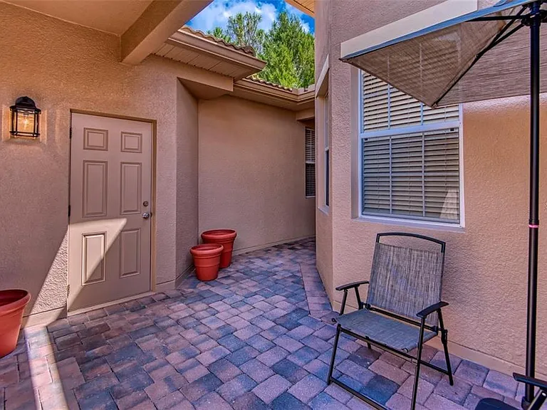 2310 Palm Tree Dr — Photo 15