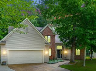 10051 Tuscany Ct, Portage, MI 49024