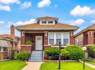 9407 S Rhodes Ave, Chicago, IL 60619