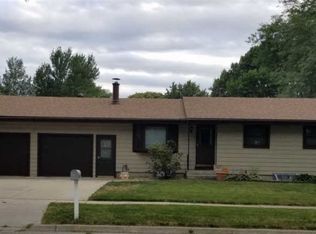 4301 Knox St, Lincoln, NE 68504