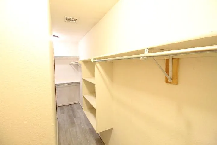 620 Eastview Dr — Photo 10