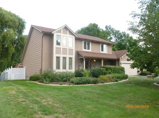 46 Old English Dr, Rochester, NY 14616