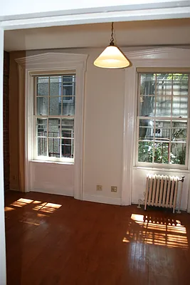 Rented by Corcoran | media 21