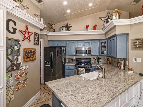 2nd image of 12721 Sweetwater Ct
