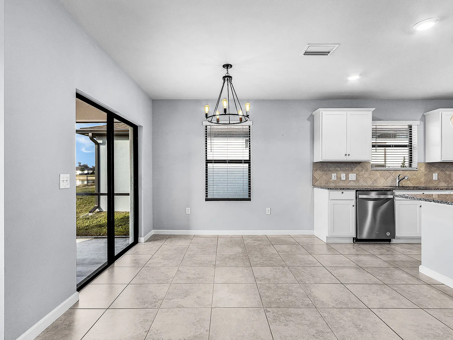 4 bed, 1850 sqft, $2,000 — Photo 4