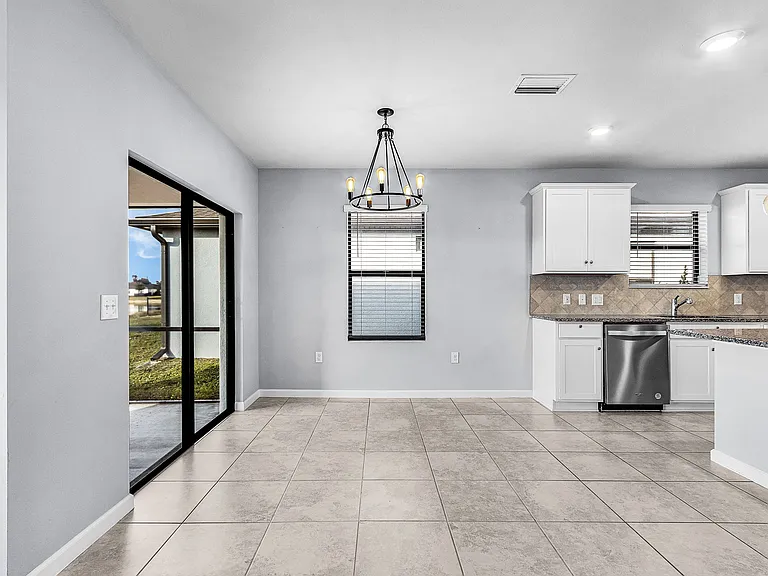 16033R Beachberry Dr — Photo 4