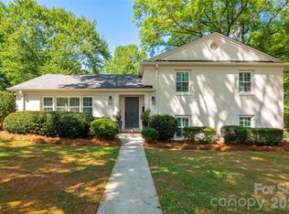 651 Sandridge Rd, Charlotte, NC 28210