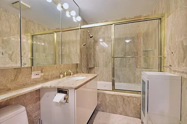 Sold by Ken Deutsch Real Estate | media 52