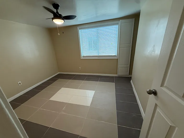 4862 Palm Ave — Photo 32