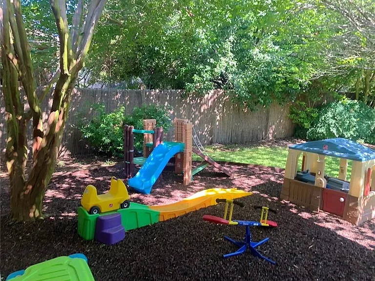 2704 Butler National Dr — Photo 2