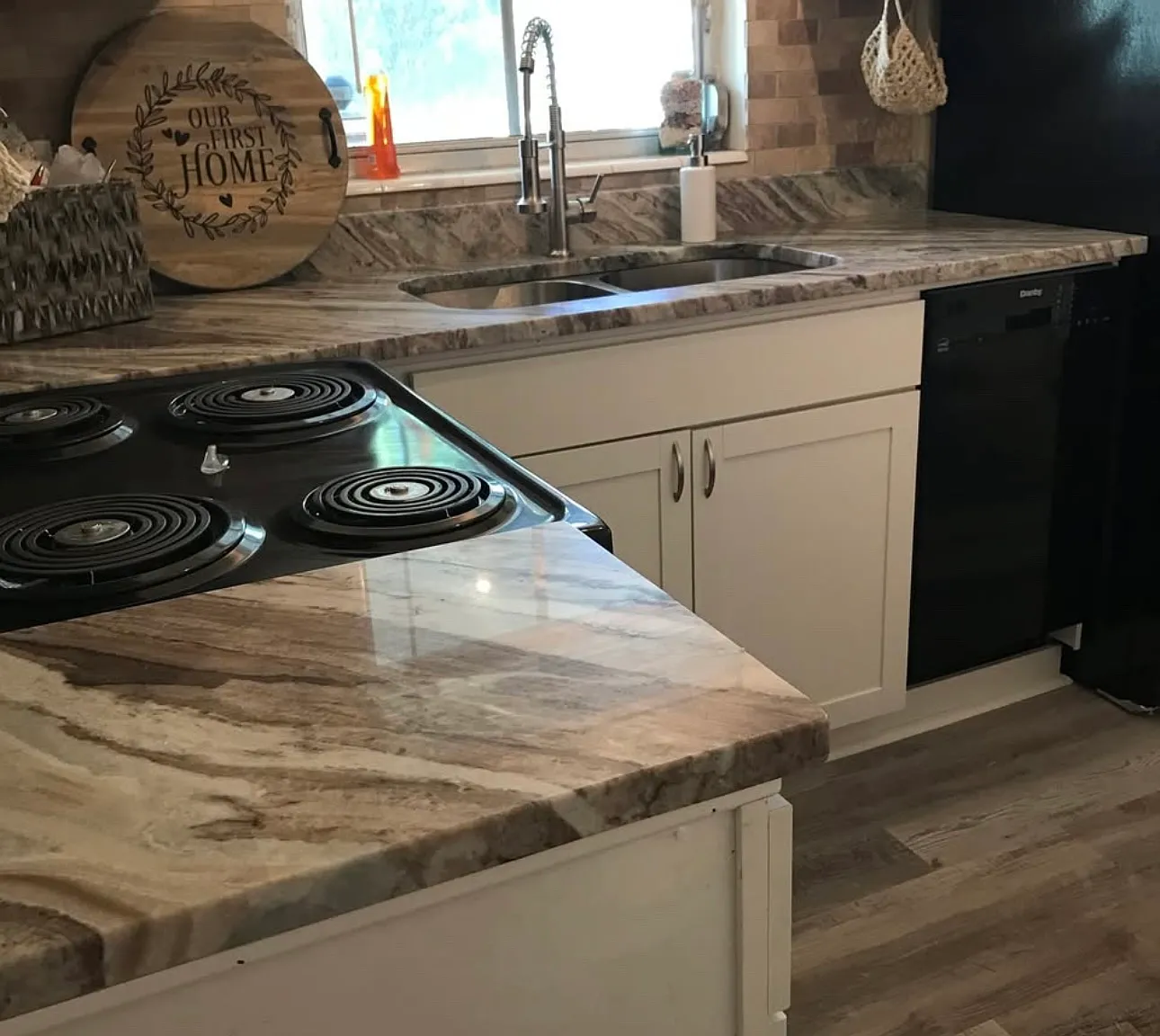 2 bed, 800 sqft, $2,299 — Photo 4
