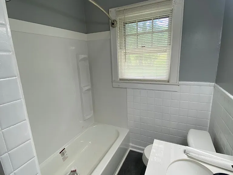 407 Beatty Ave — Photo 11