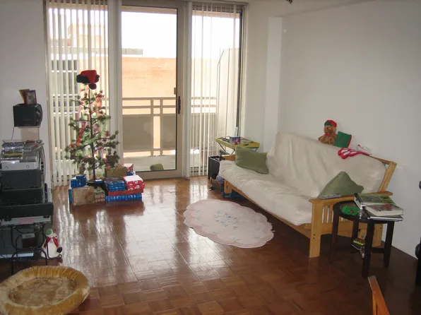 4801 Fairmont Ave APT 502, Bethesda, MD 20814