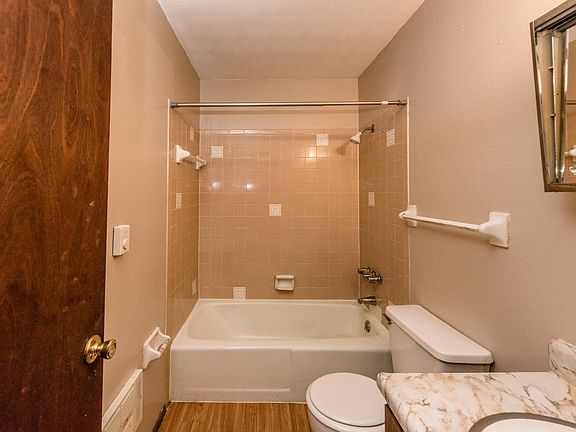 4th image of 7700 W Main St APT G