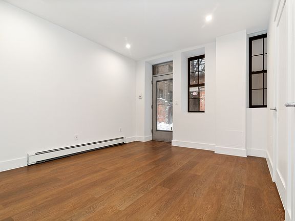 5th image of 45 Tiemann Pl #400