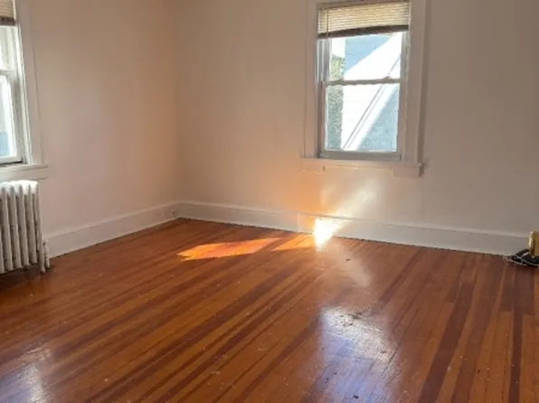 33 Adams St, Irvington, NJ 07111