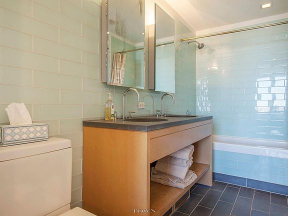 5th image of 310 W 52nd St APT 25C