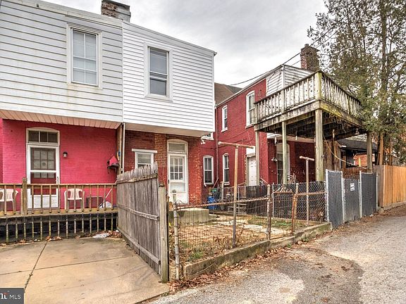 3rd image of 353 E Prospect St