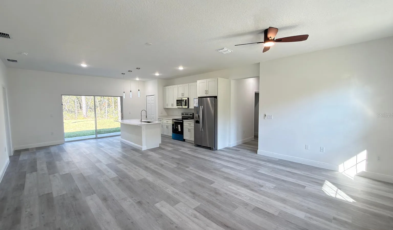 4 bed, 1660 sqft, $1,850 — Photo 2