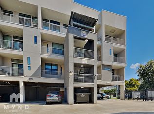 2401 Crawford St #A214, Houston, TX 77004