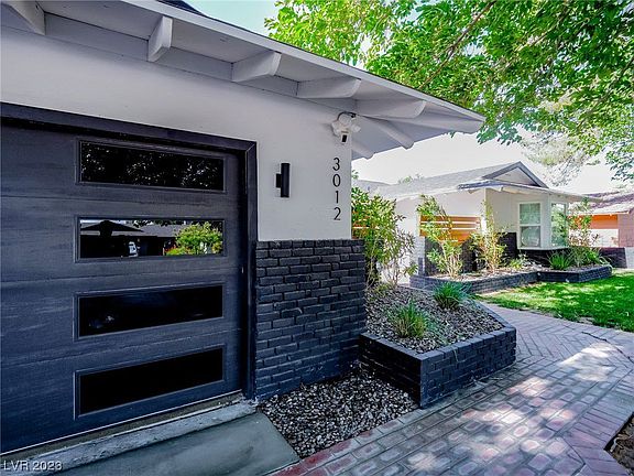 4th image of 3012 Bryant Ave