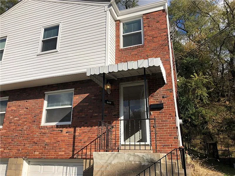 940 Oranmore St photo 1