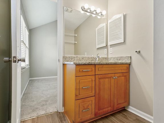 5th image of 206 Alder Wood Dr #206
