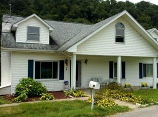 98 Cardinal Dr, Ivel, KY 41642