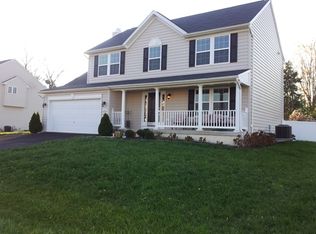 366 Calvert Cir, Bunker Hill, WV 25413