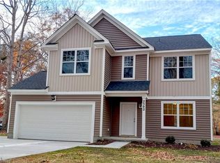 322 Michael Selby Dr, Hampton, VA 23666