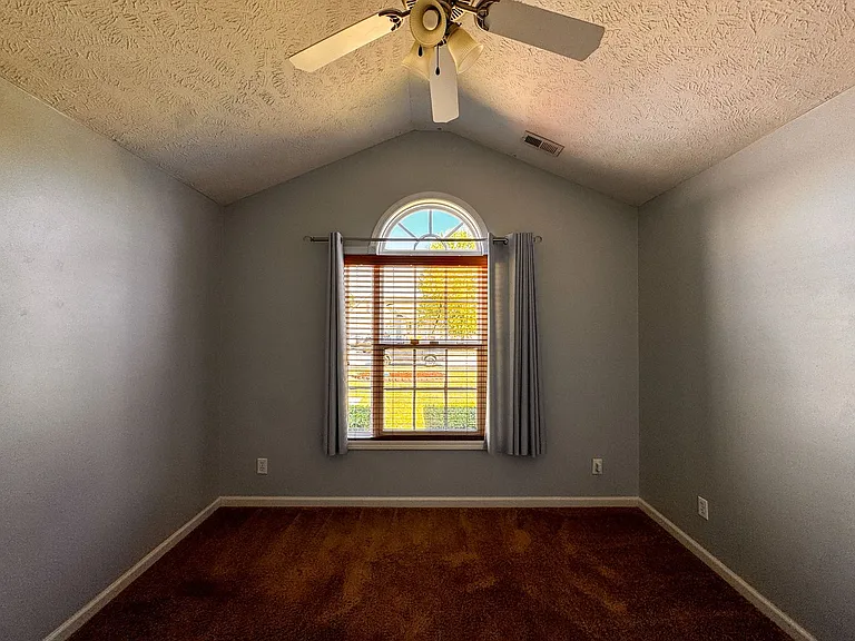 5929 Blue Sky Ln — Photo 23