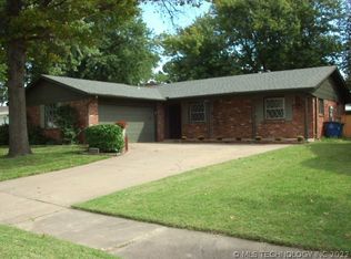 1619 S 108th East Pl, Tulsa, OK 74128