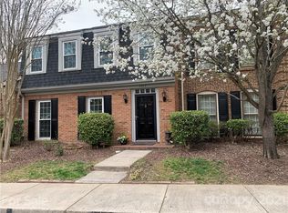 7517 Red Oak Ln, Charlotte, NC 28226