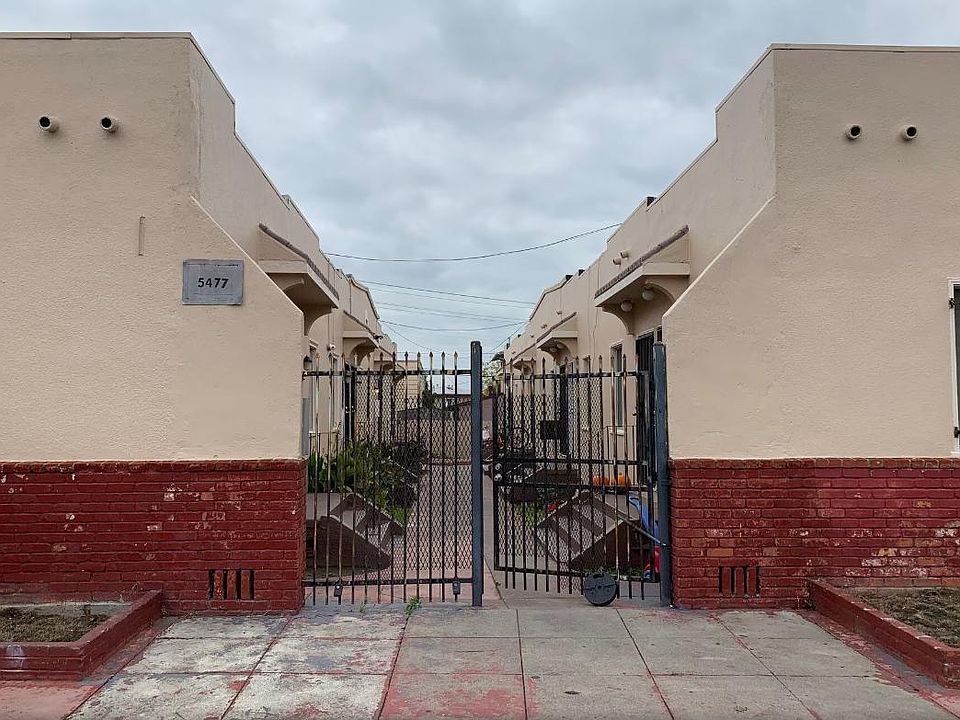 2nd image of 5477 Bancroft Ave APT 12