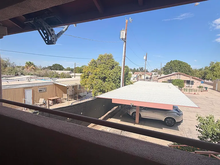 1138 S Pagent Ave — Photo 11