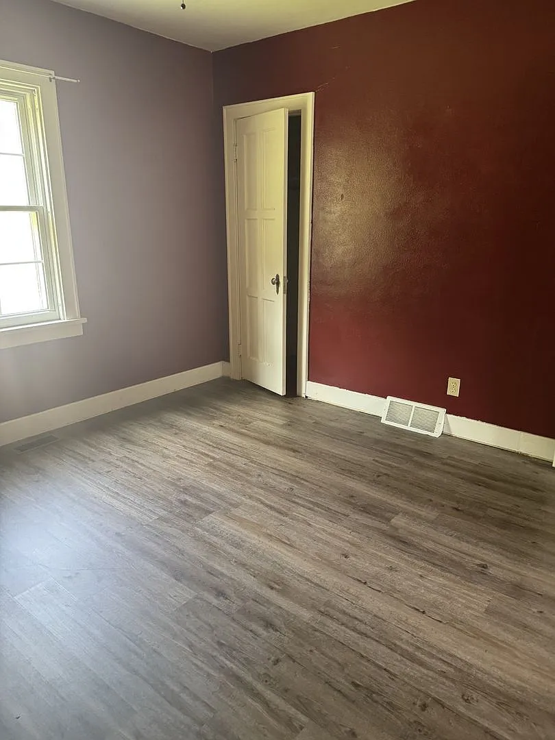 1330 Curtis St — Photo 4