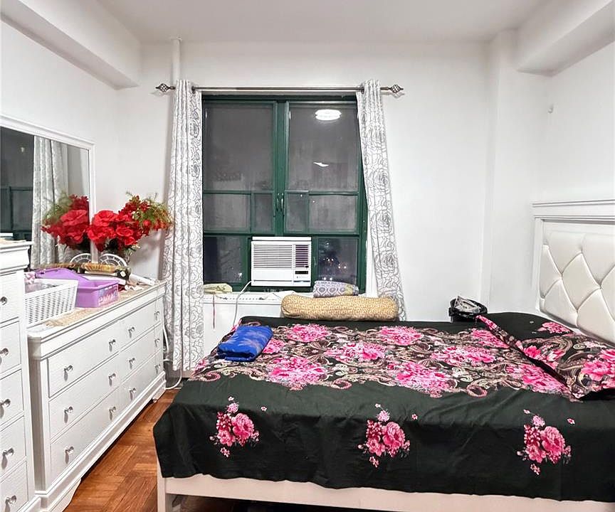 2nd image of 1504 Metropolitan Avenue #4H