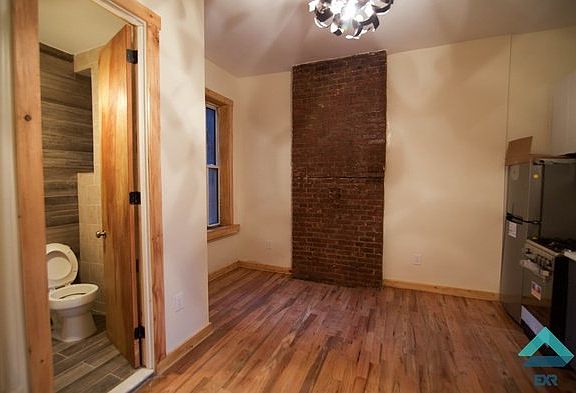 5th image of 18 Irving Ave #1DG