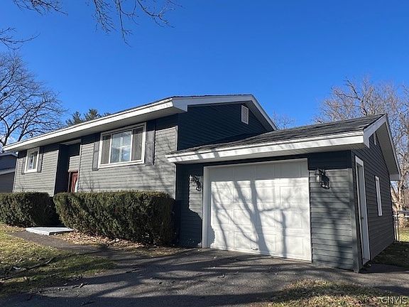 3rd image of 45 Sauquoit St