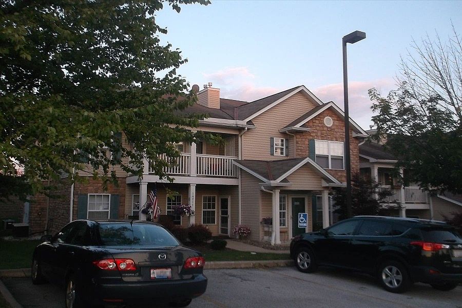 1st image of 14820 Lenox Dr #220