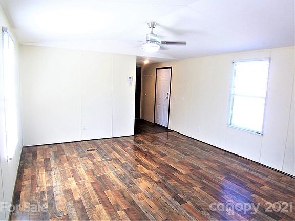 5th image of 112 Deer Meadows Ln