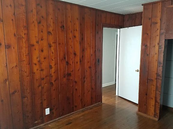 4th image of 2228 S Dewey Ave