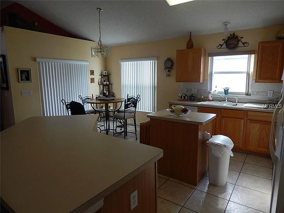 2nd image of 6301 Ashfield Pl